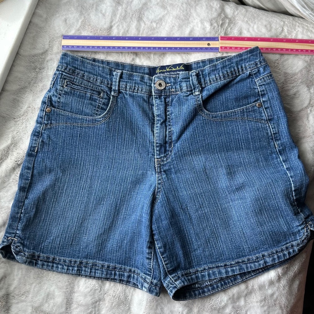 Y2K Medium Wash Jean Shorts Medium Rise Blue Denim